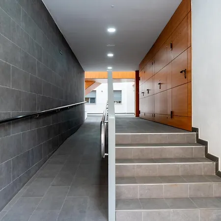 Piso Nuevo En Triana *