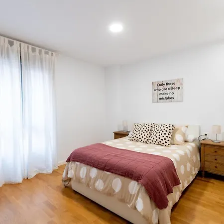 Piso Nuevo En Triana Apartamento *